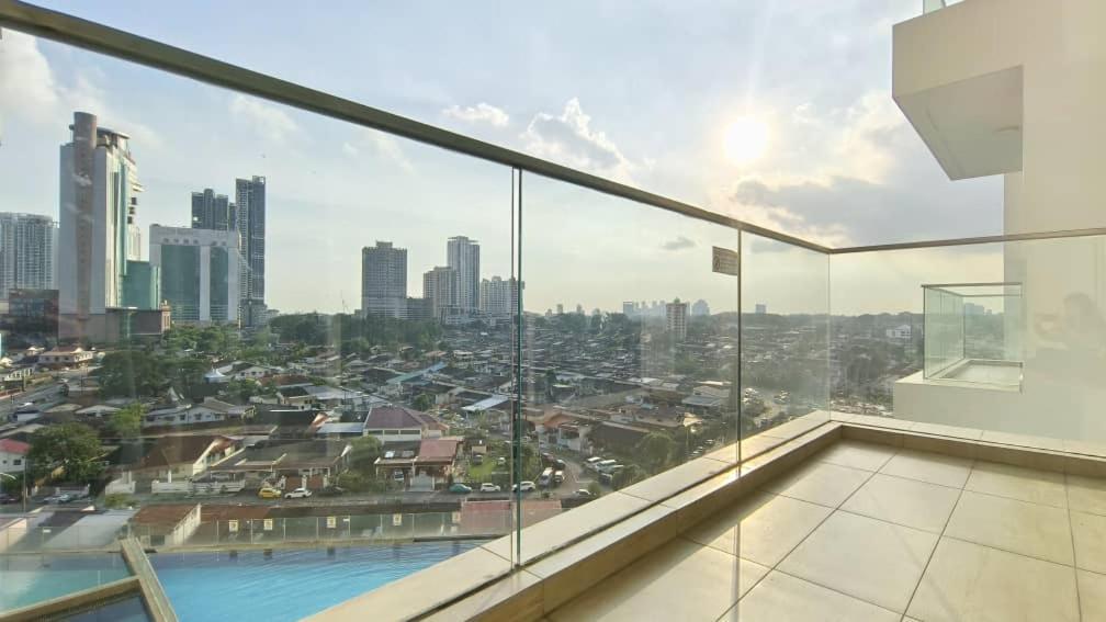 Jb City Shopping Mall Apartment Johor Bahru Luaran gambar